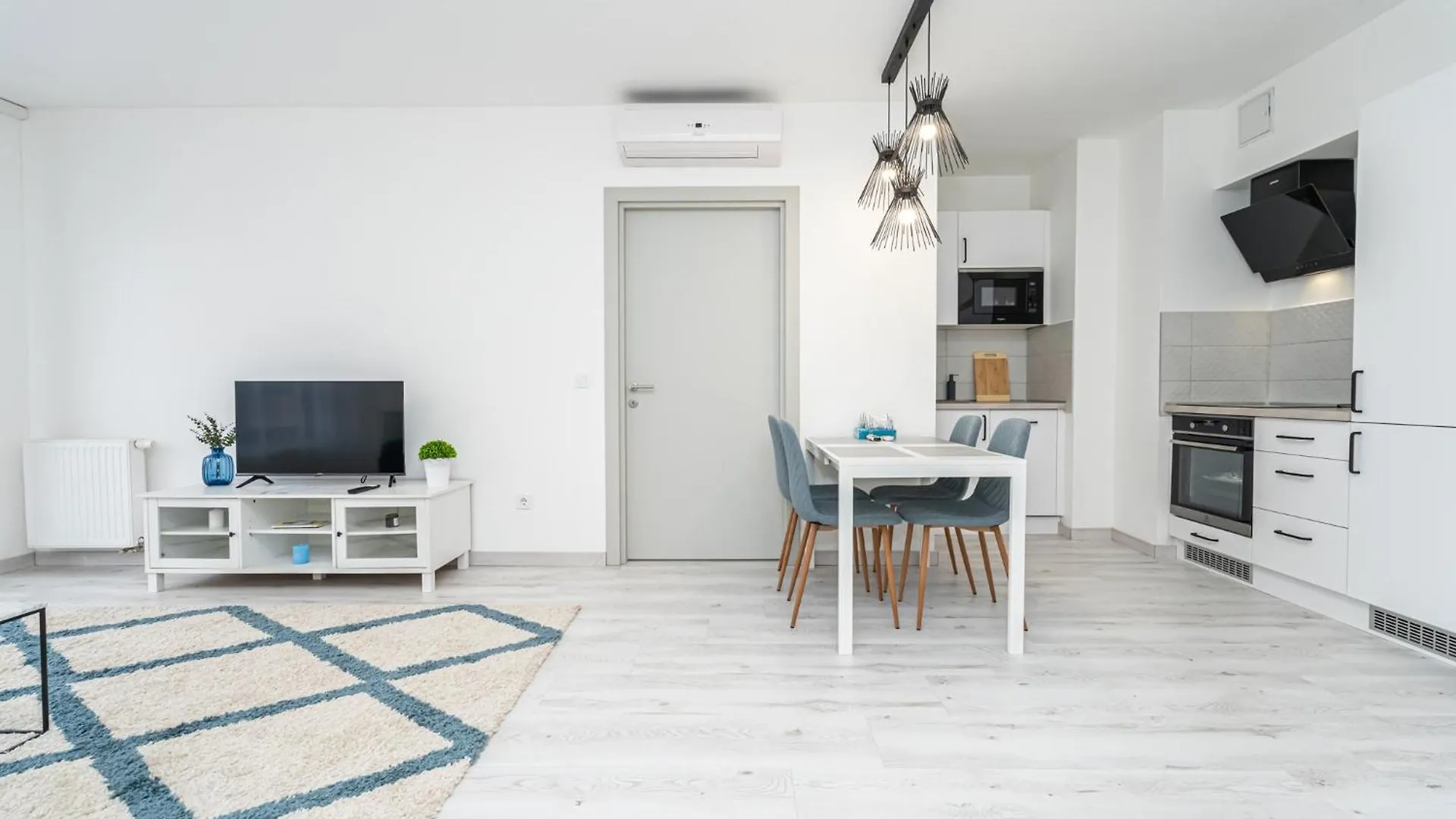 Luxy Hollo Gozsdu Court Apartment Budapest Hungary