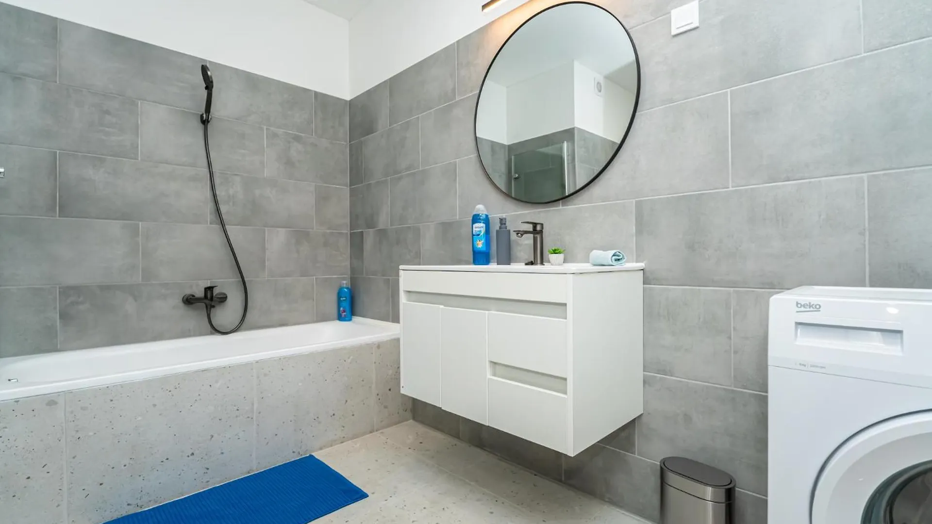 Luxy Hollo Gozsdu Court Apartment Budapest