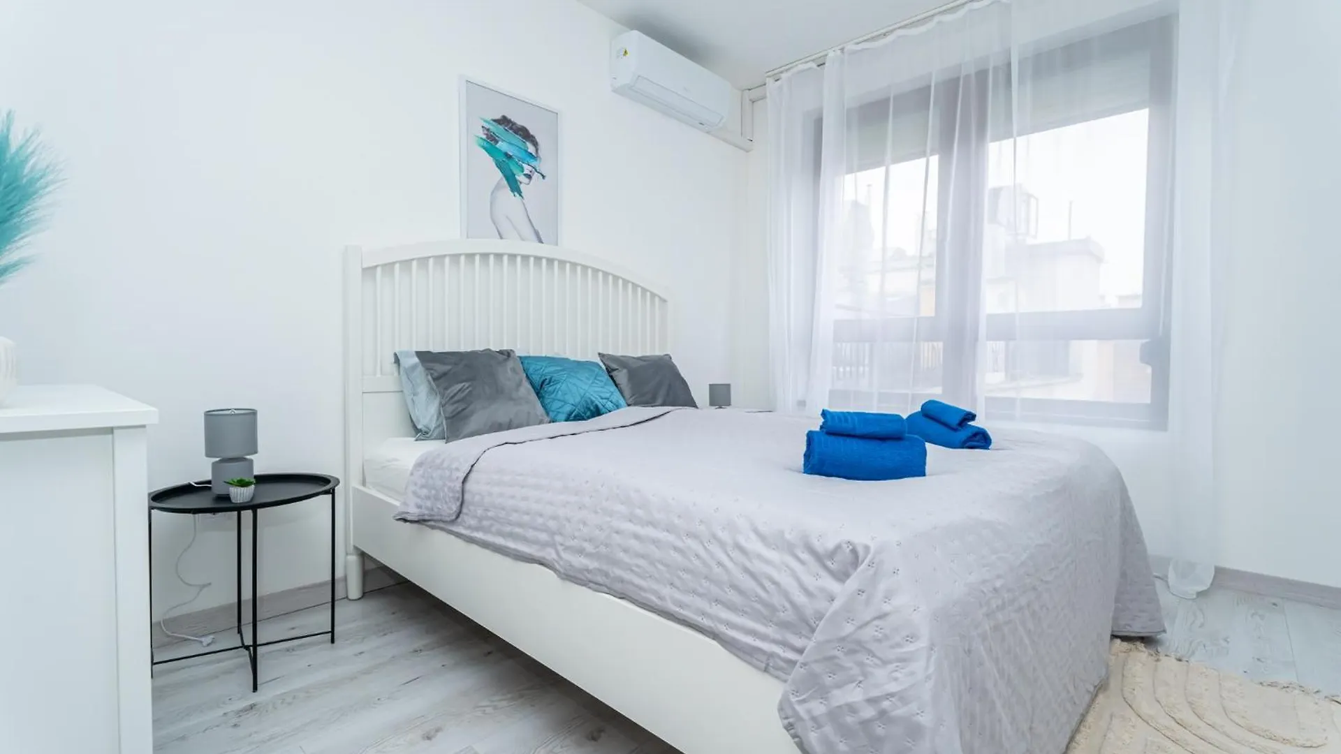 Luxy Hollo Gozsdu Court Apartment Budapest