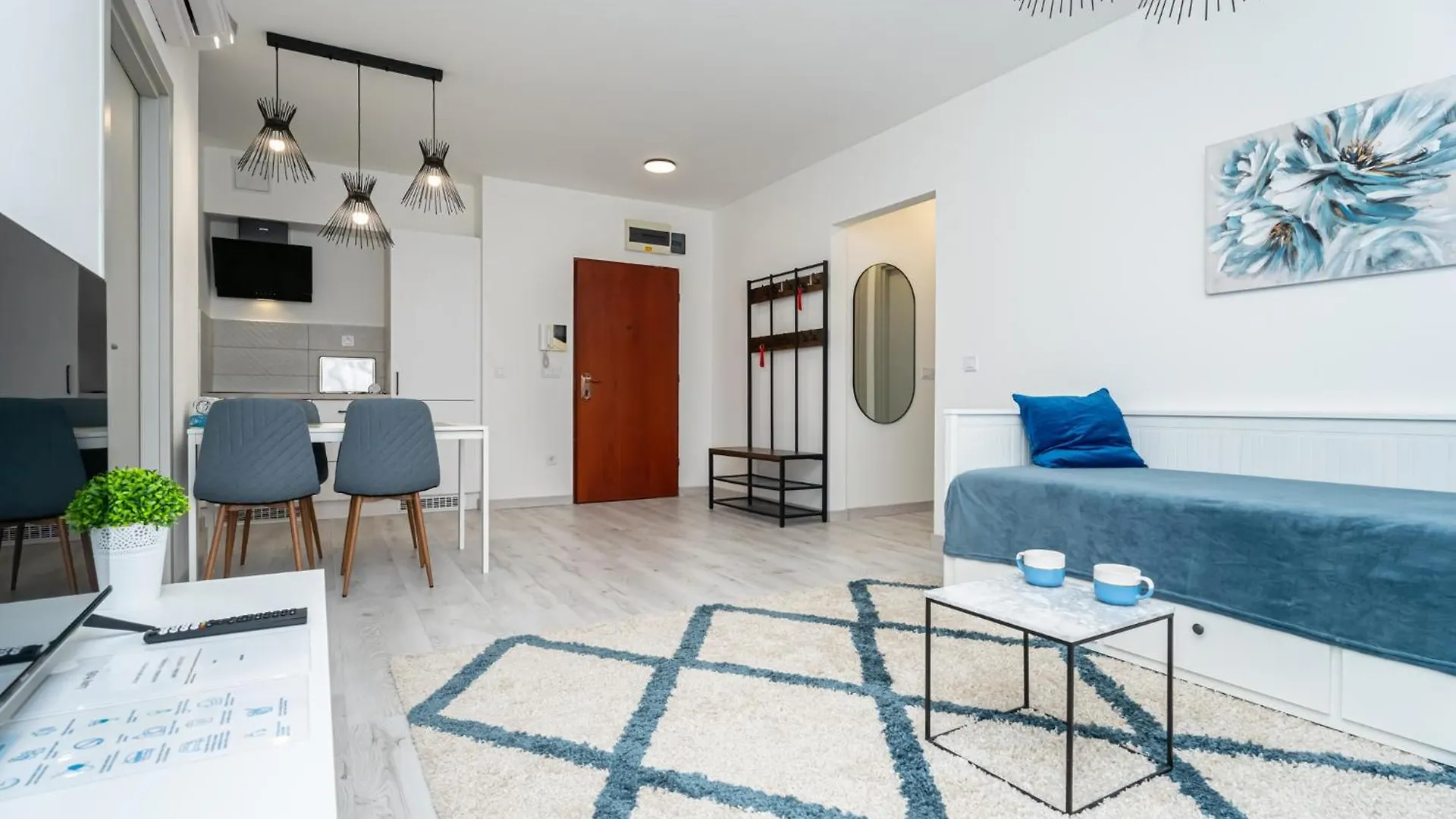 Luxy Hollo Gozsdu Court Apartment Budapest